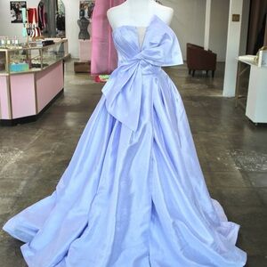 Ashley Lauren 11609 (Lavender) Size 4